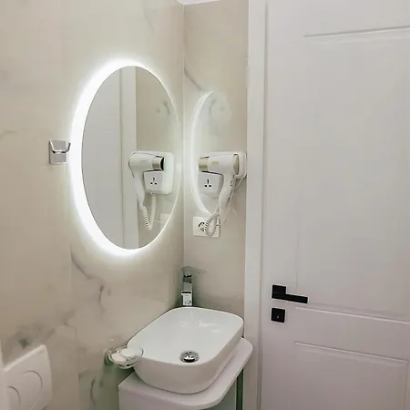 Tabaku לינה וארוחת בוקר 3*